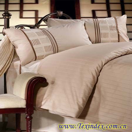 �P�Ҵ�������סŮ���_��