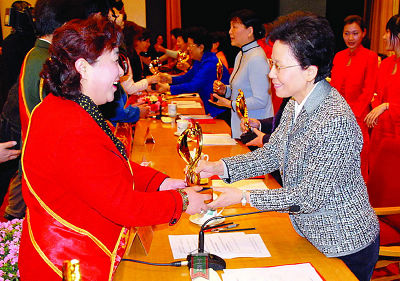 ꑁ�Ƽ�I(l��ng)���Ї�ʮ��Ů�ܡ���