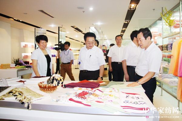 ���Aȫ��������(hu�� )����ϯ���Q�������{��