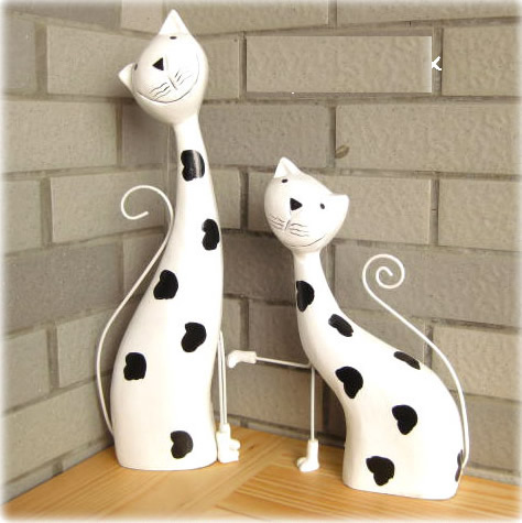 �Ҿ���ɫ�ڰ׼��