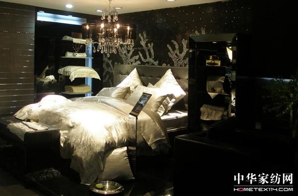 �¼ҾӉ�(m��ng)�����ƼҼ���(zhu��n)�u(m��i)��