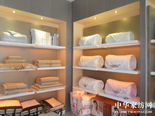 ���Z�żҼ���(zhu��n)�u(m��i)���M(j��n)�v�V�|÷��