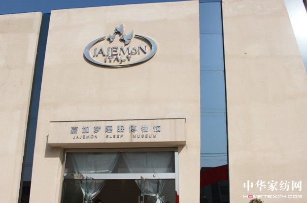 ���á�ɫ��Ů�������ܡ��ʡ�����