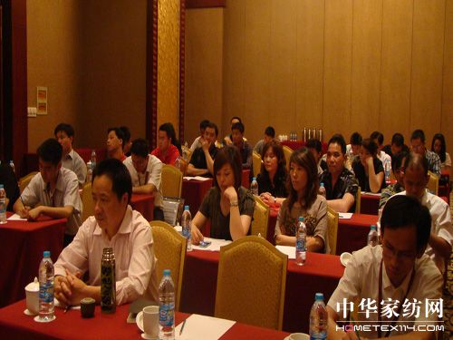 �Ϸ�����A�|�؅^��(zhu��n)��(ch��ng)���̕�(hu�� )�e�k