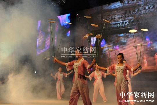 ���z�Ҽ��s����ˇ�R���؄e��