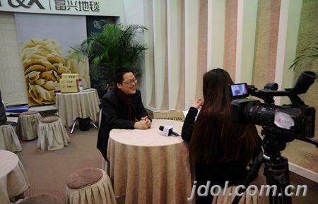 ���d��̺�v���Wҫ��ʮ�Ōý�����(hu�� )