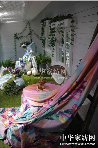 �K������ȫ����������(l��i)����Ҽ��l(f��)չ���C