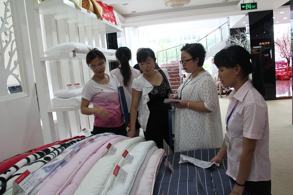 ���m2012�ﶬ��Ʒӆ؛��(hu�� )�����Ļ���Ʒ���c(di��n)�Ƽ�