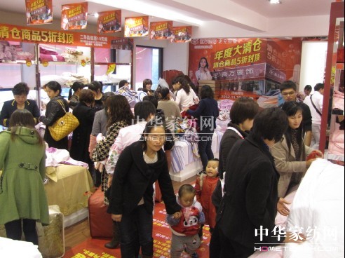 �Ϻ��Ϸ������ȴ���}