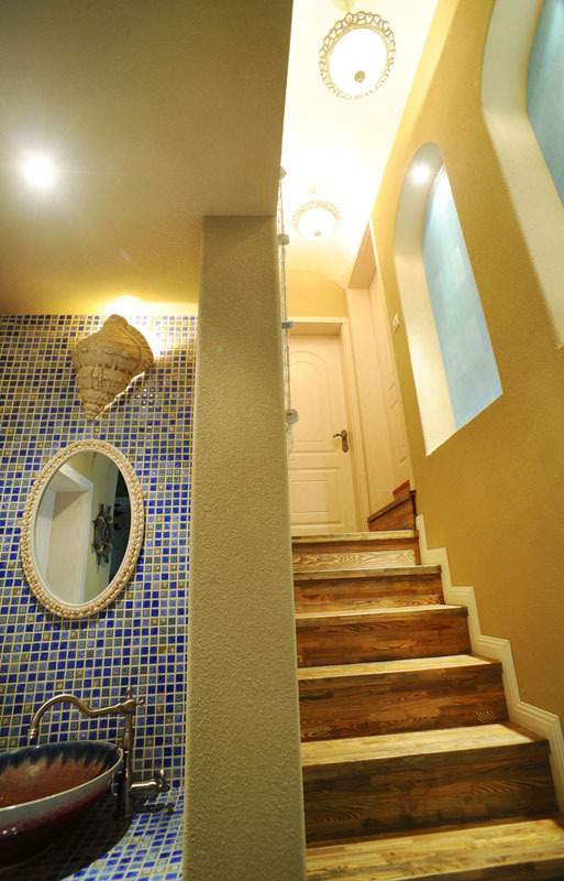 ���˵��к���������Ψ������L(f��ng)