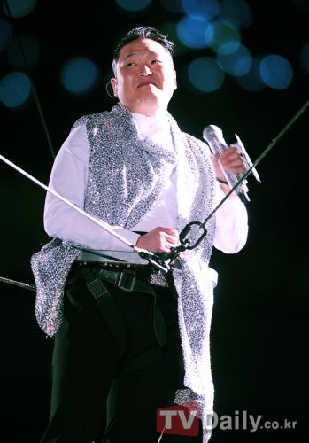 PSY�ؚw��(g��)���ᷭ��5�f(w��n)�۽z������