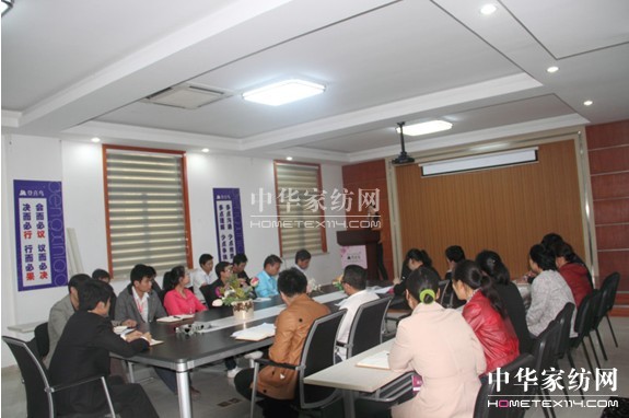 ϲB(nio)2013Ʒl(f)(hu )(dng)T(hu )