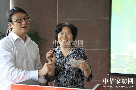 Ϸж32dػݹAM(mn)Ļ