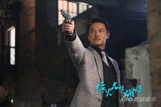 ����𻨡���ҹ�չپ��b������Ļ���c(di��n)��