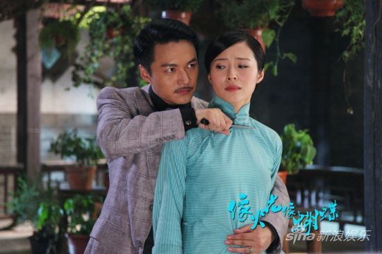 ����𻨡���ҹ�չپ��b������Ļ���c(di��n)��