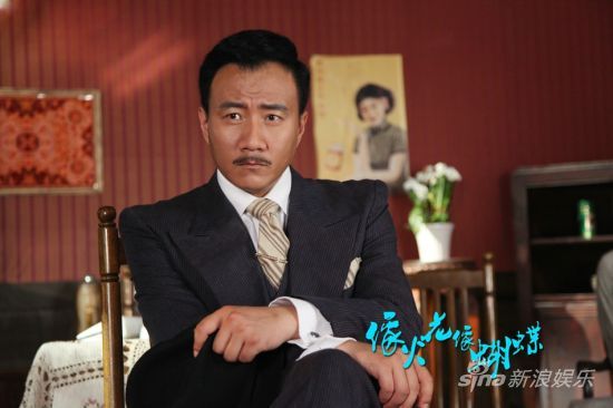 ����𻨡���ҹ�չپ��b������Ļ���c(di��n)��