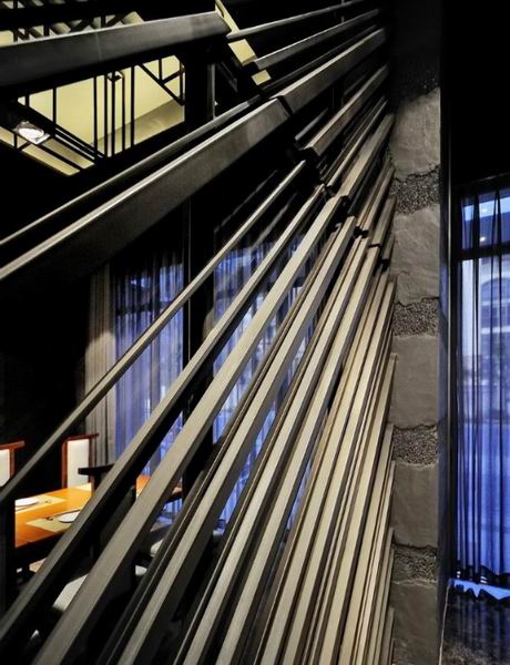 �ձ������͏d