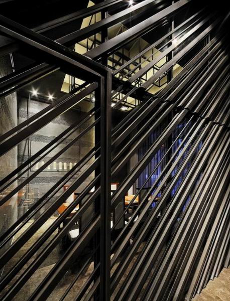 �ձ������͏d