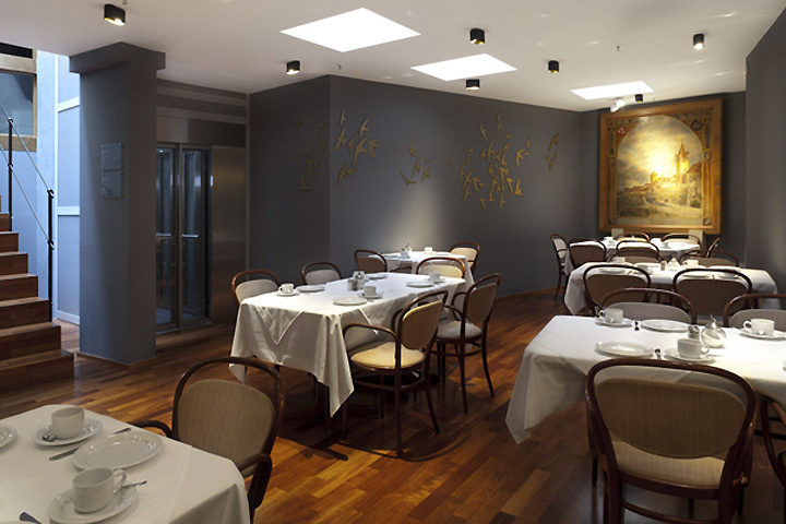 ��HotelScholl�Ƶ�