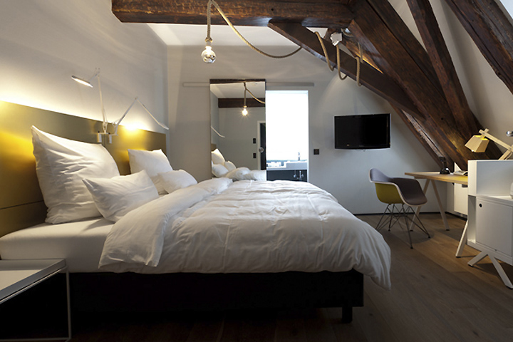 ��HotelScholl�Ƶ�