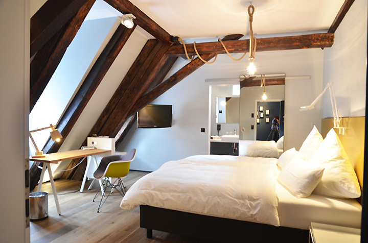 ��HotelScholl�Ƶ�