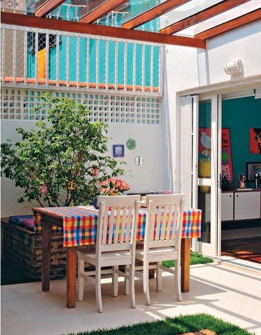 ����ɫ���G����סլ