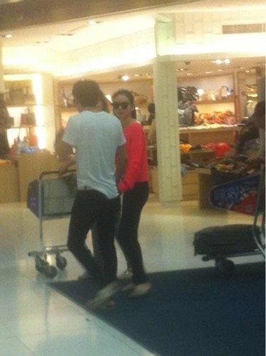 ��ޱ����C̩�����ֱ��ķQ(ch��ng)��(hu�� )�f(shu��)��