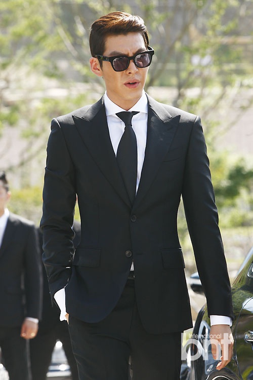 ������2����Ƭ��(ch��ng)�����ȴ�չ�ݼ�