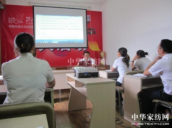 ZżҼ2013nA(yng)܇(ch)󪄡(dng)