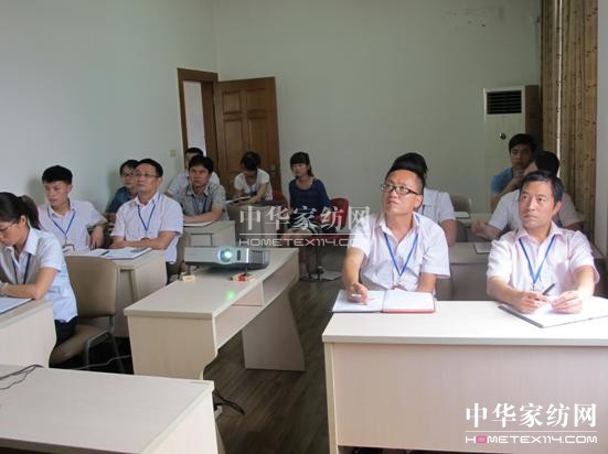 ZżҼ2013nA(yng)܇(ch)󪄡(dng)