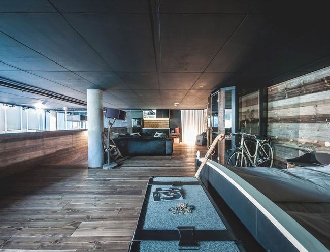 LUISTRENKER������k�����OӋ