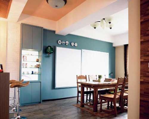 ƫ��(��i)��Ƭ�����к��L(f��ng)��͏d(1)