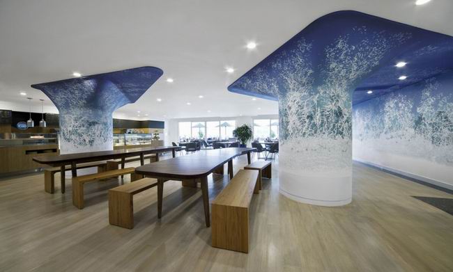 ���Breakers���ȏd