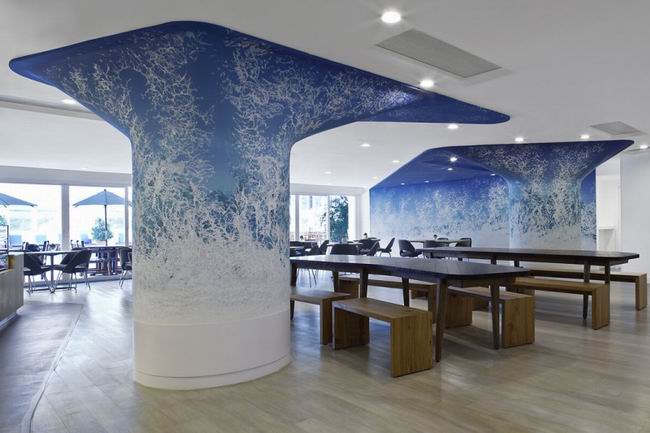 ���Breakers���ȏd