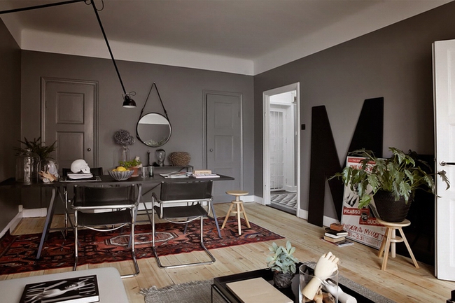 ��ɫ�b�С��Ԣ