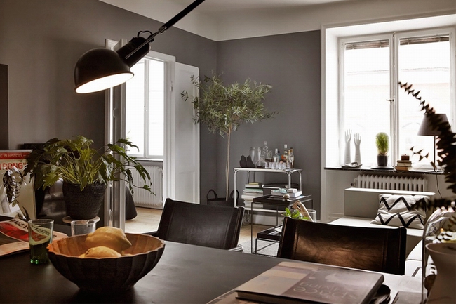 ��ɫ�b�С��Ԣ