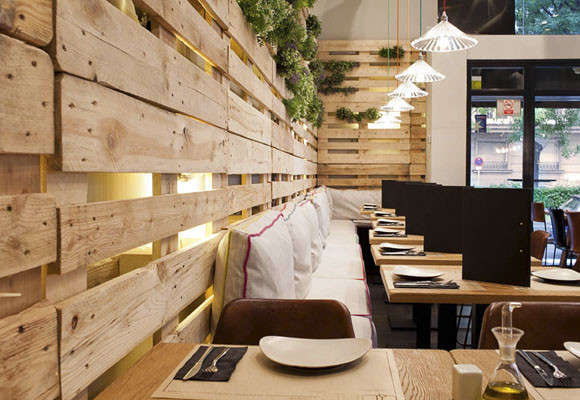 �R����QUBE�͏d