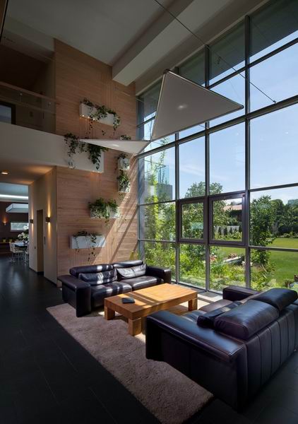 �����m���A���g˽�˄e��