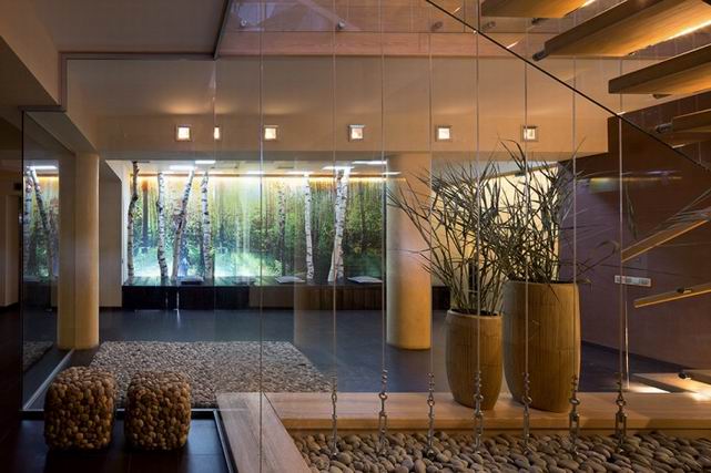 �����m���A���g˽�˄e��