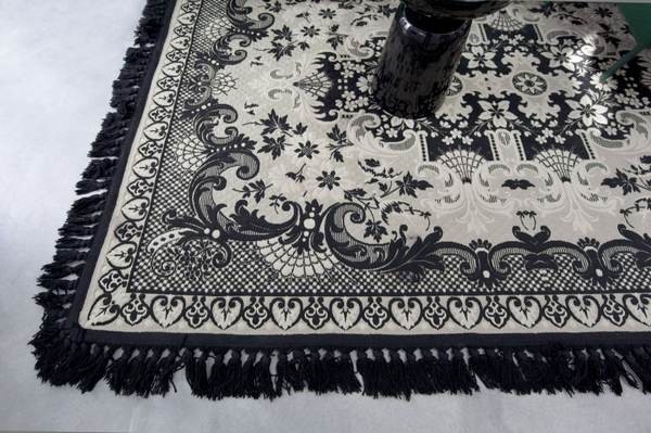 �������F���L(f��ng)���c�͹�Ԫ���ں�סլ