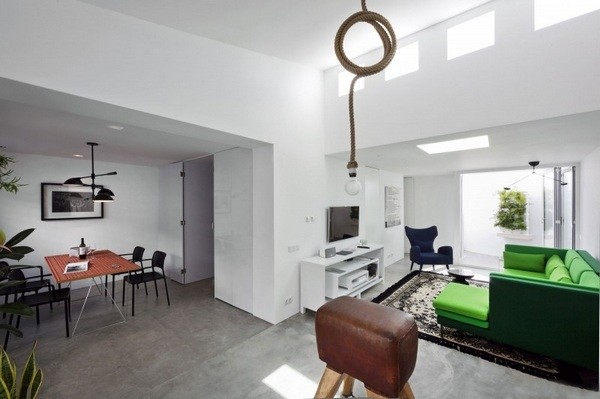 �������F���L(f��ng)���c�͹�Ԫ���ں�סլ