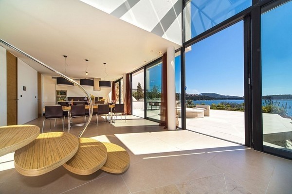 ���_�؁���ɫ�侀(xi��n)�����e��