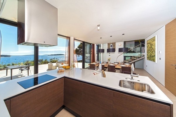 ���_�؁���ɫ�侀(xi��n)�����e��