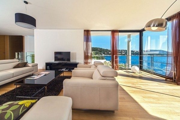 ���_�؁���ɫ�侀(xi��n)�����e��