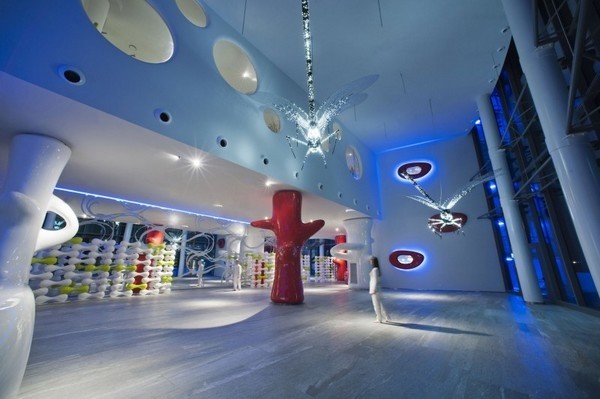 �F��δ��(l��i)�У���������mB4Milano�Ƶ�