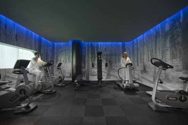 �F��δ��(l��i)�У���������mB4Milano�Ƶ�