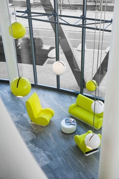 �F��δ��(l��i)�У���������mB4Milano�Ƶ�