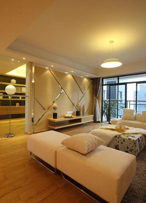 �F����(ji��n)�s���֮��ԭľɫ�b�