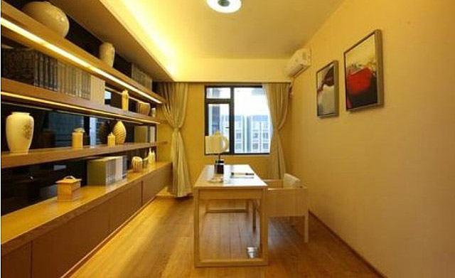 �F����(ji��n)�s���֮��ԭľɫ�b�