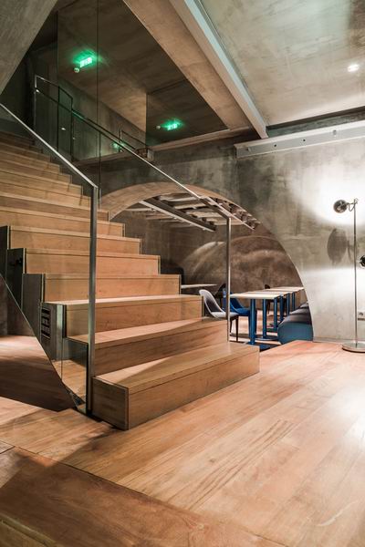 �����DMoustacheCoffeeHouse